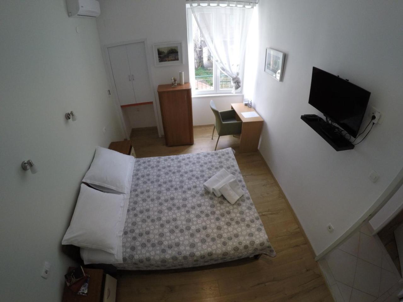 Gero Guest house